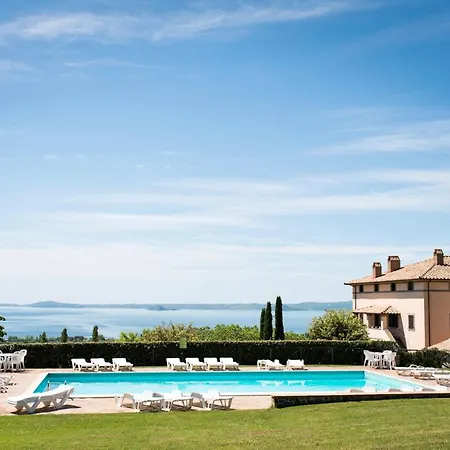 Agriturismo Poderaccio & Collina Verde *