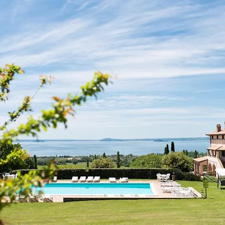 Agriturismo Poderaccio & Collina Verde