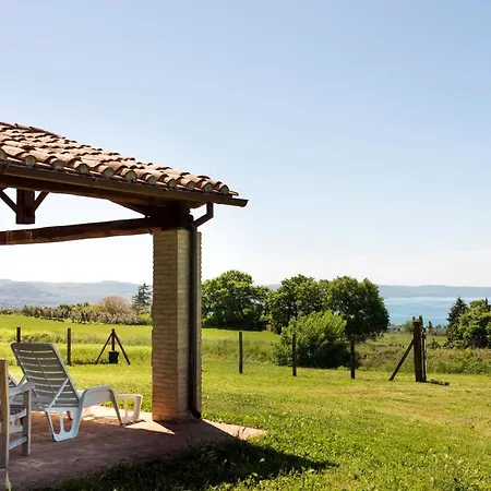 Agriturismo Poderaccio&collina Verde Apartamento *