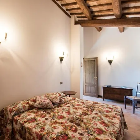 Agriturismo Poderaccio&collina Verde Apartamento *