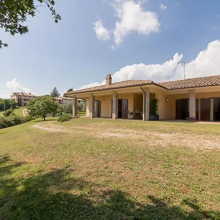 Agriturismo Poderaccio & Collina Verde