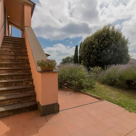 Agriturismo Poderaccio & Collina Verde Apartment