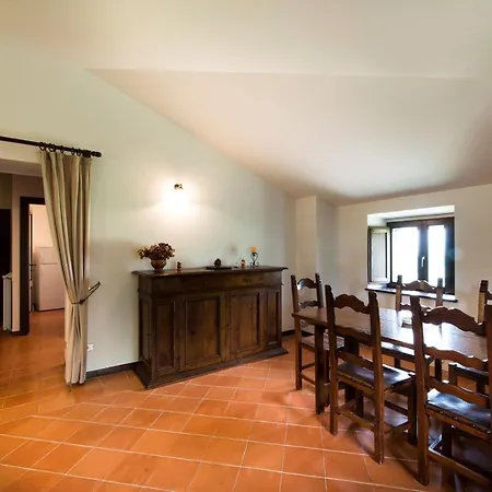 Agriturismo Poderaccio & Collina Verde *